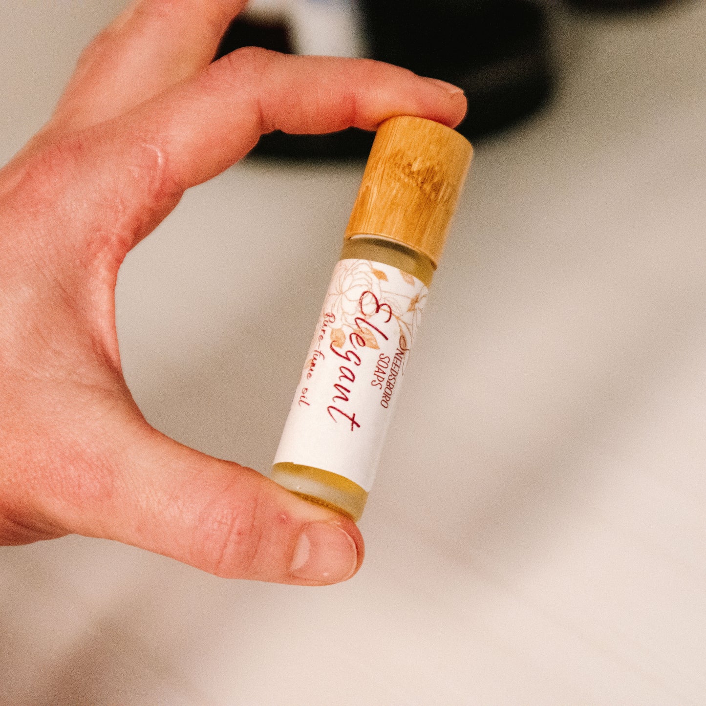 Elegant Pure-fume - Essential Oil Perfume